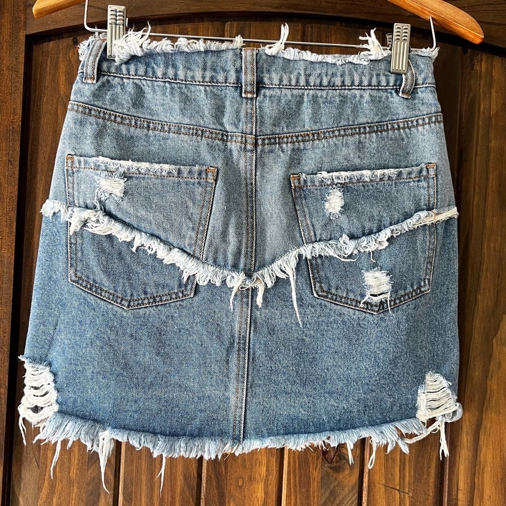 Denim Mini Skirt Signature 8 Vintage Y2K Frayed Blue Jean Women’s Size Small - Picture 4 of 5